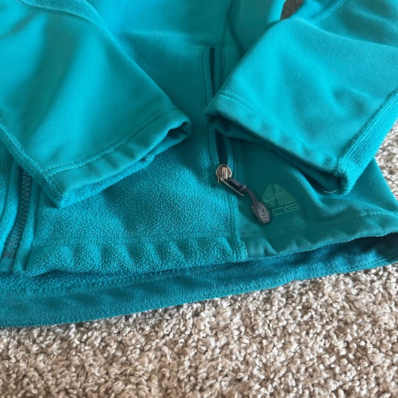 Nike Women's Vibrant Teal Ski Jacket - Picture 4 of 5